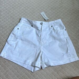 Brand New White Jeans. Size 25.